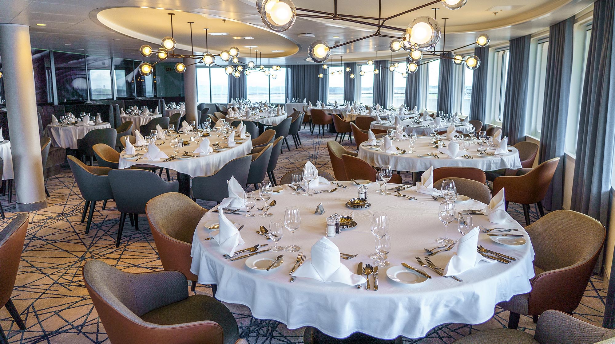 Balena Restaurant aboard Ultramarine.